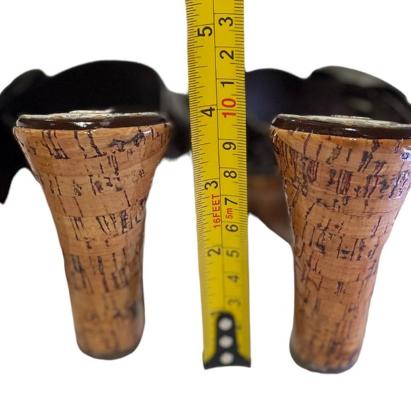 Two Lips Wedge Slide Sandals, Size 6 - Picture 4 of 5